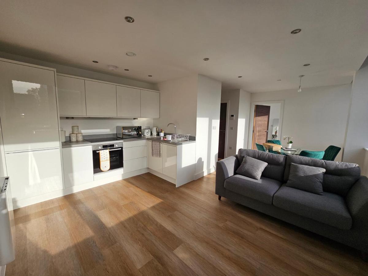 Brand New Trafford Apartment Manchester Kültér fotó