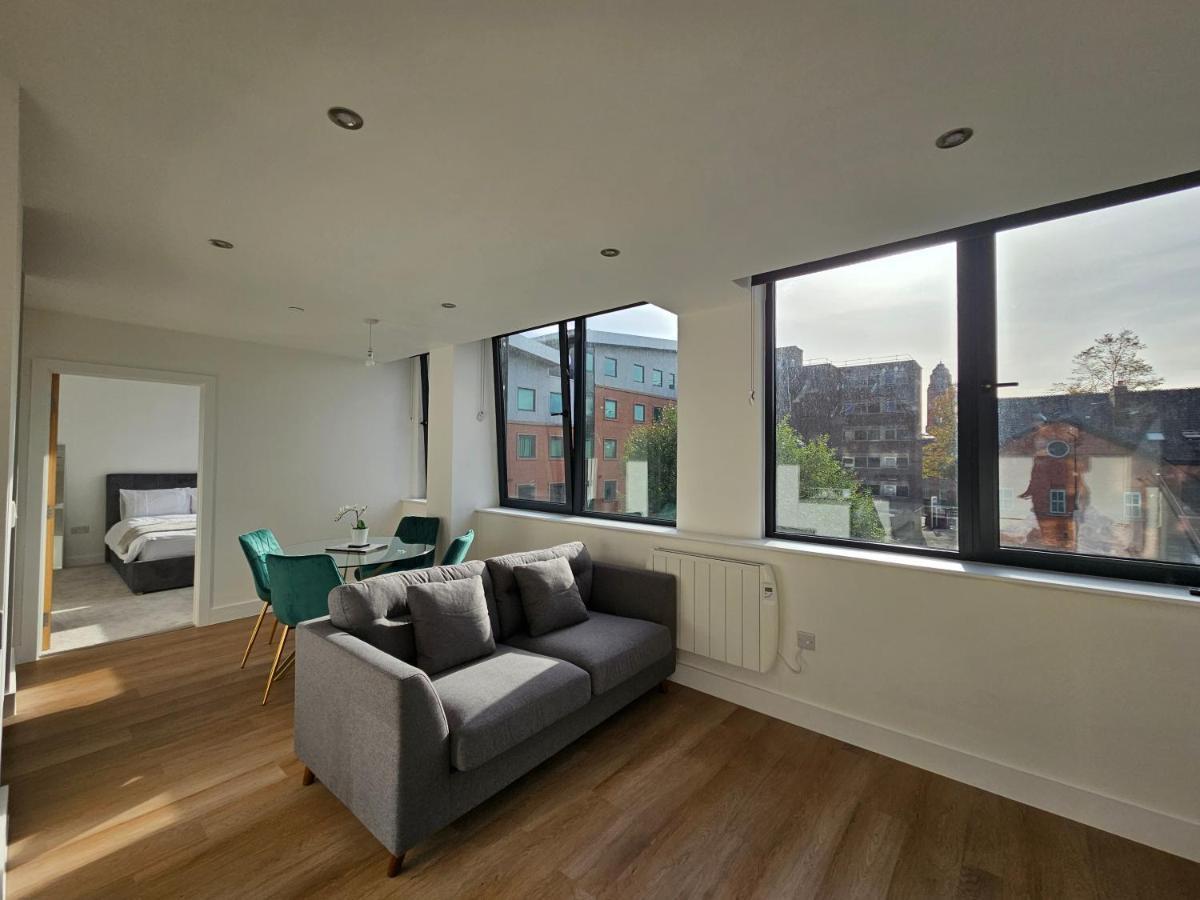 Brand New Trafford Apartment Manchester Kültér fotó